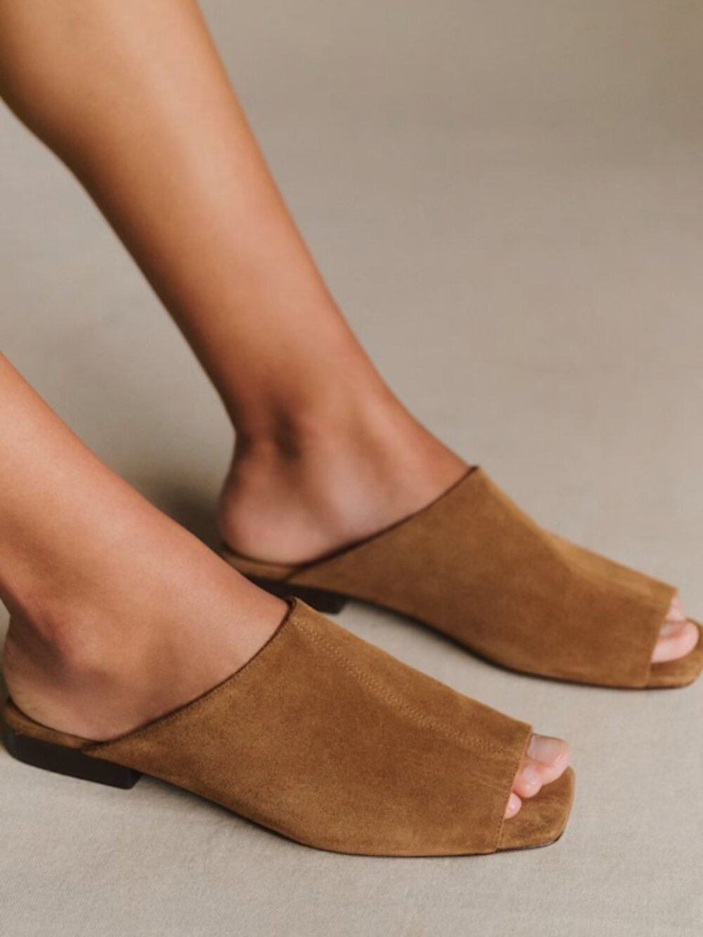 Women's Open-Toe Suede Slide Mules - Brown